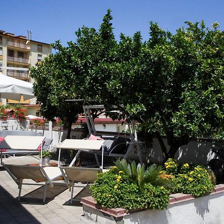 Bed and Breakfast Casa Fiorita Ґраньяно Екстер'єр фото