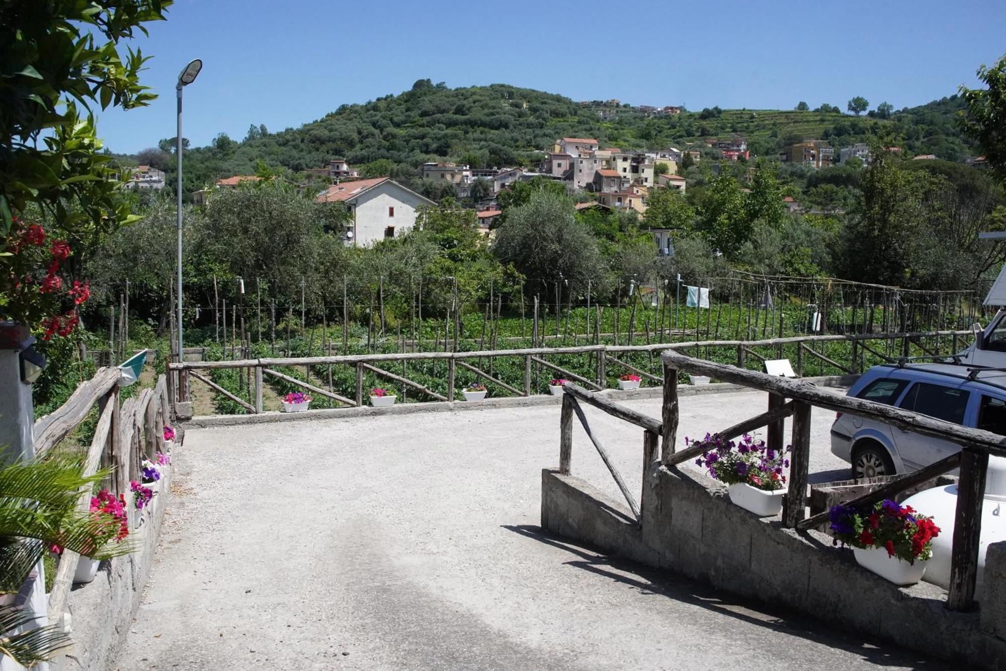 Bed and Breakfast Casa Fiorita Ґраньяно Екстер'єр фото